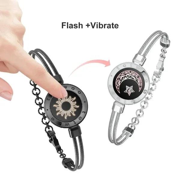 Totwoo luminous and vibrating touch bracelets for long-distance couples